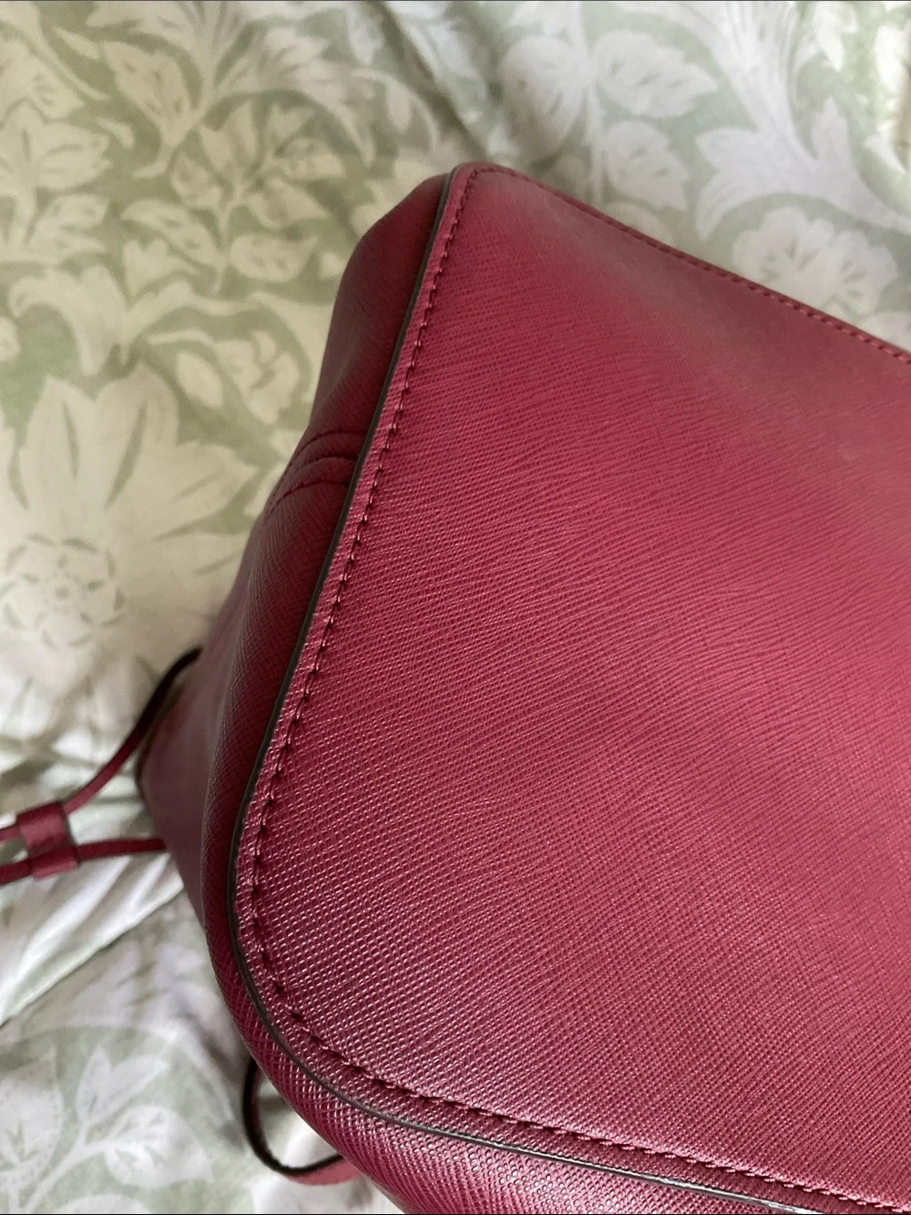 Michael Kors tote & water set